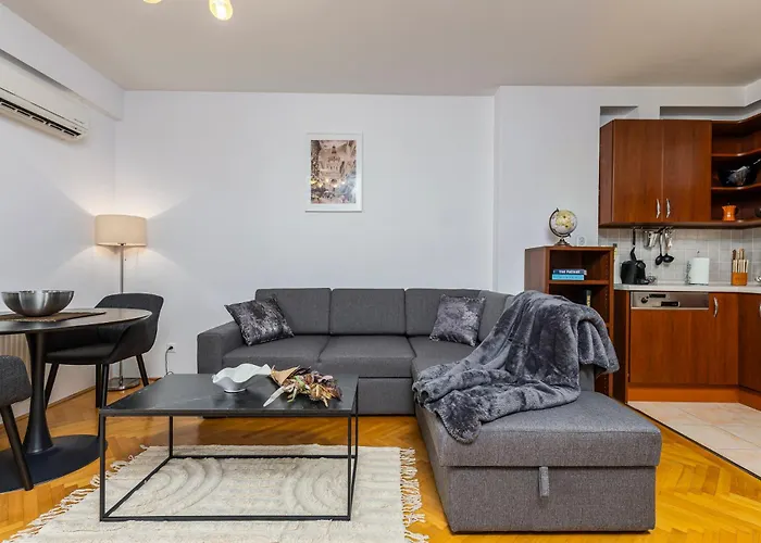 Venus Apartments - Helena Haz